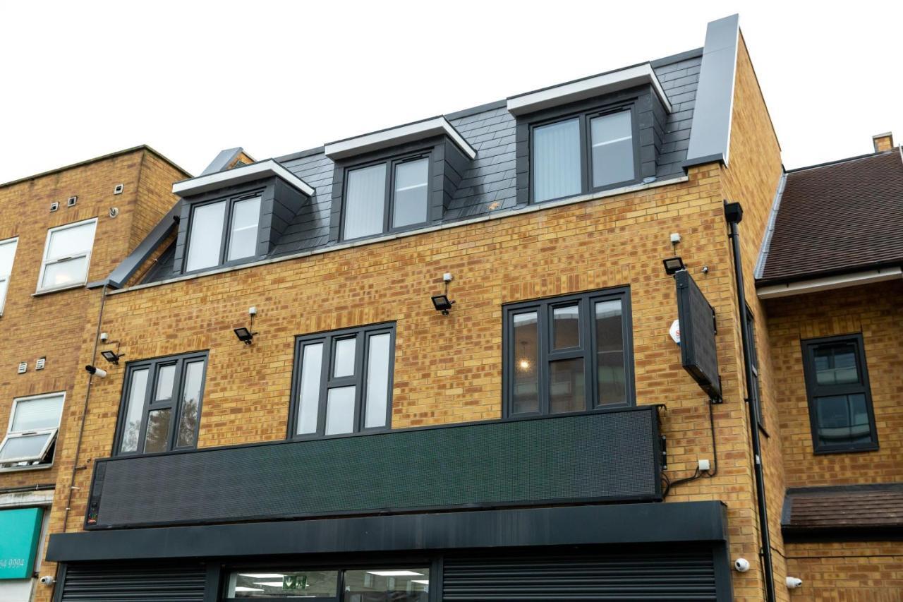 Cosy Flats Near Heathrow, Group Bookings Available With Parking Space Хаунслоу Экстерьер фото